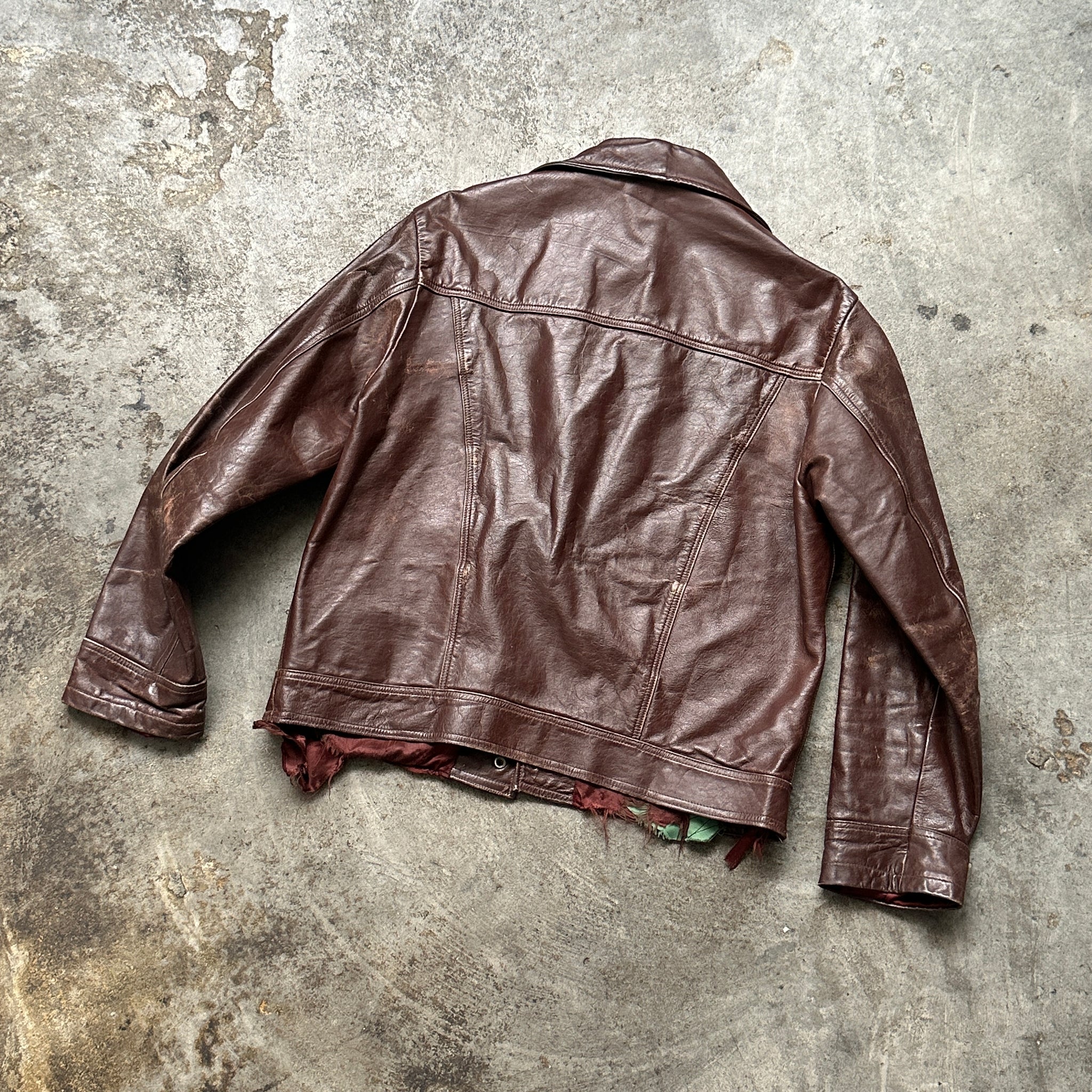 1960s Brown Distressed Leather Jacket (XS)