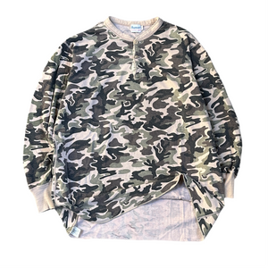 1970s Double Layered Camo Henley Shirt