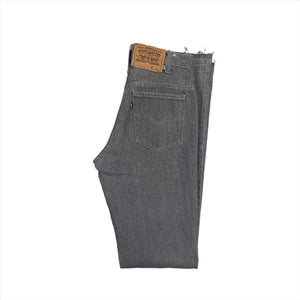 1980s Levi's 40509 2887 Vaqueros grises con dobladillo liberado