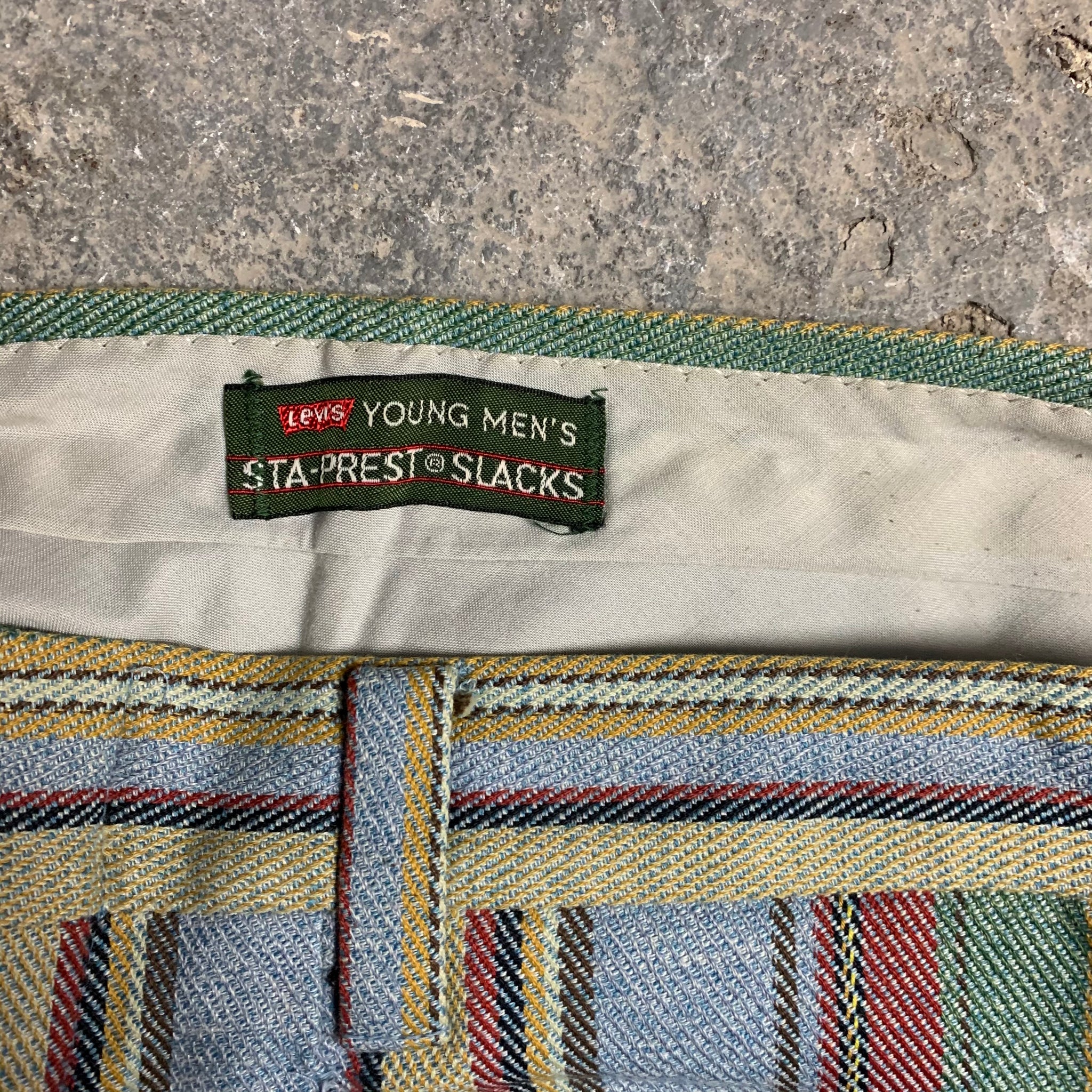 Pantalones Levis Sta Prest con rayas arcoíris de la década de 1960